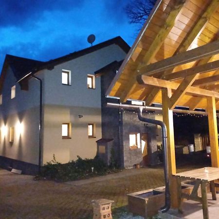 Vila Pohoda Javorniky S Rozlahlym Pozemkom Makov Extérieur photo