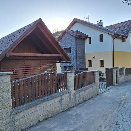Vila Pohoda Javorniky S Rozlahlym Pozemkom Makov Extérieur photo