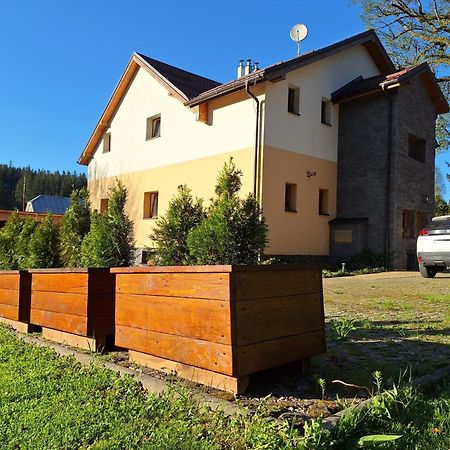 Vila Pohoda Javorniky S Rozlahlym Pozemkom Makov Extérieur photo