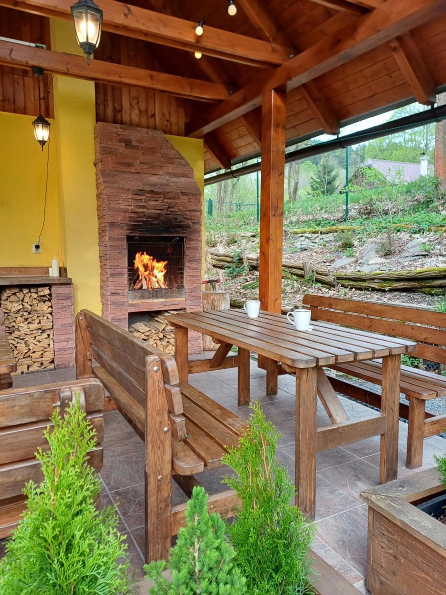 Vila Pohoda Javorniky S Rozlahlym Pozemkom Makov Extérieur photo