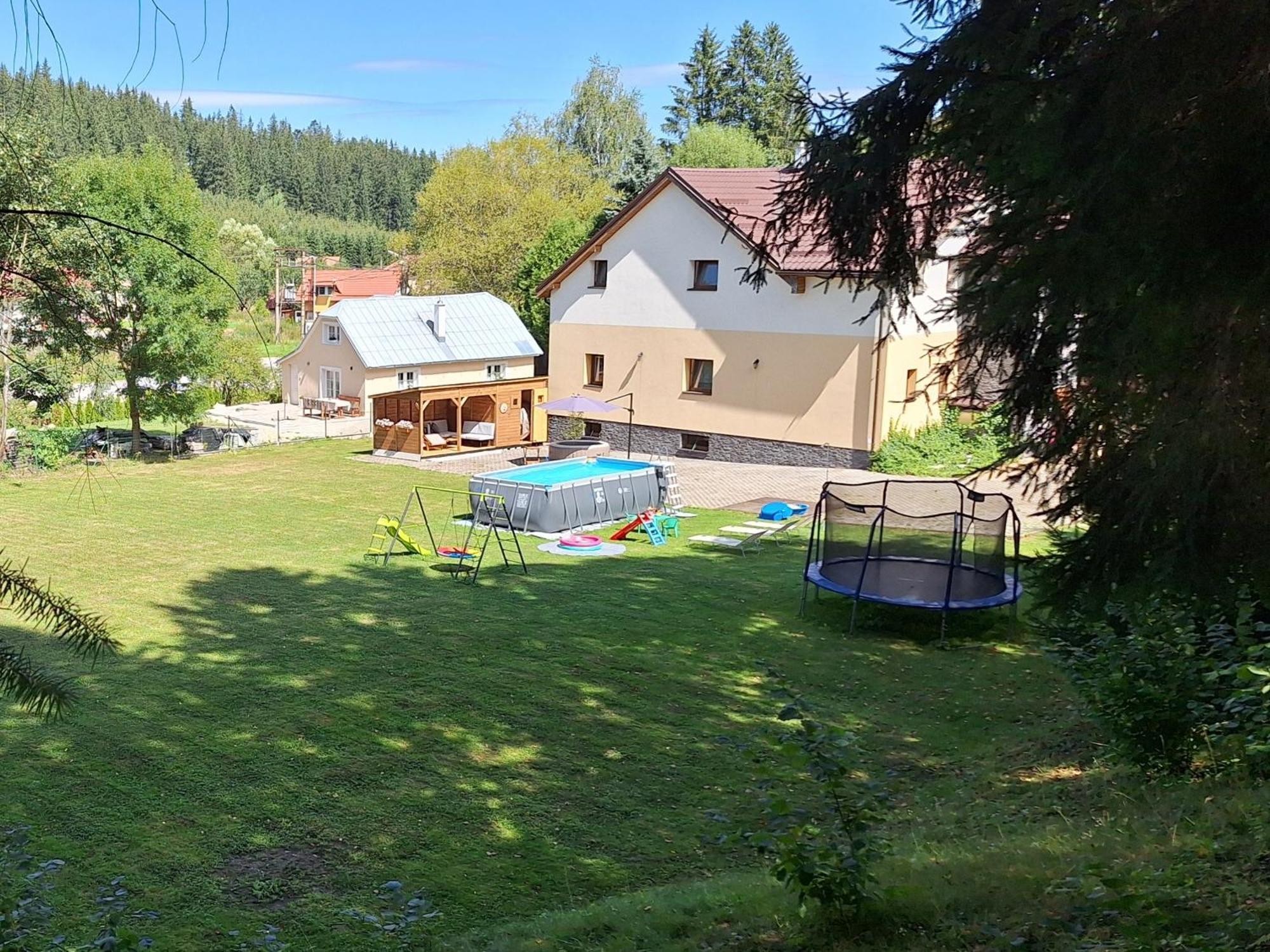 Vila Pohoda Javorniky S Rozlahlym Pozemkom Makov Extérieur photo